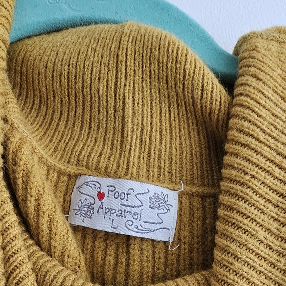 Knit pullover turtleneck sweater, mustard yellow, retro, large, comfy - Picture 3 of 6